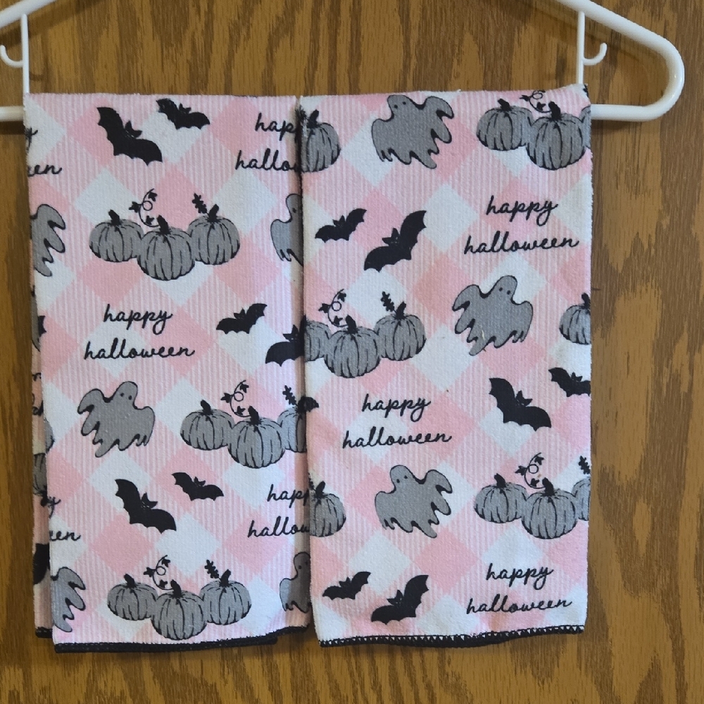 Pink & Gray Halloween Towels